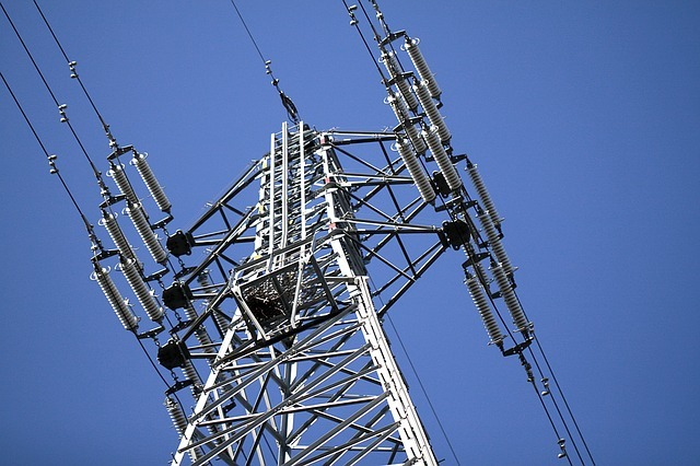 Hamburger Elektroinstallateur im 24h Notdienst